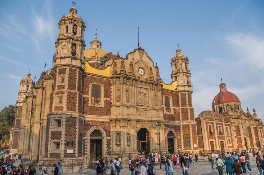 Teotihuacan Balloon Flight with optional guided visit & Guadalupe Shrine