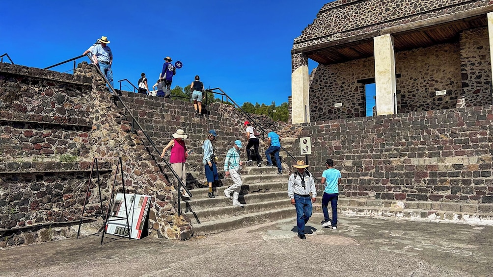 Teotihuacan Balloon Flight with optional guided visit & Guadalupe Shrine