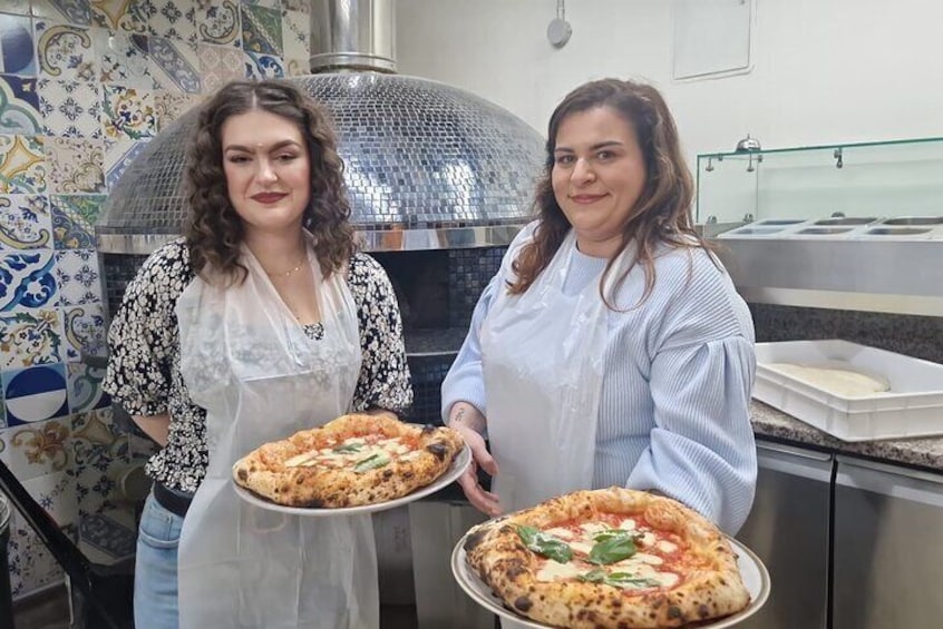 Pizza-Making Class with Local Top-Rated Chef with Drink in Naples