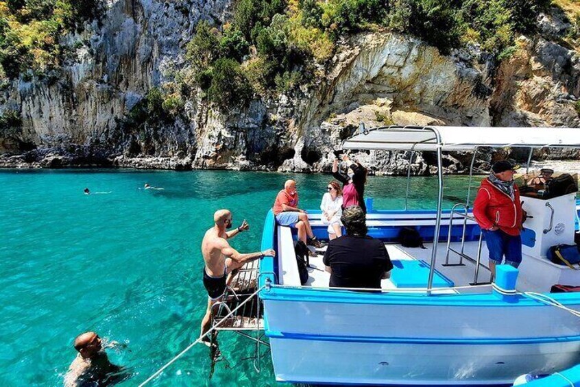 Classic boat excursion to Capo Palinuro