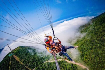 Paragliding Da Nang City Tour on Sky