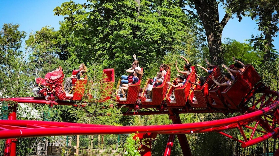 Paris: Jardin d'Acclimatation 1-Day Unlimited Pass
