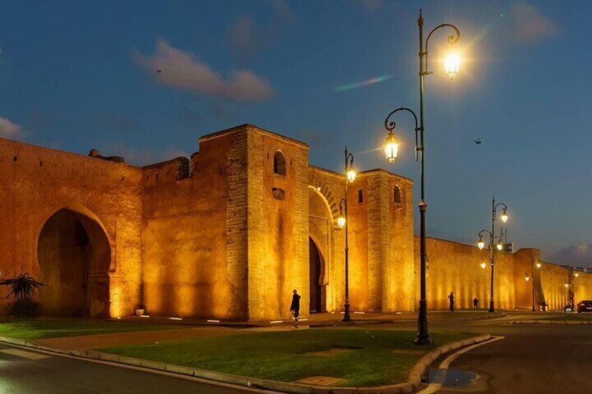 Rabat Night Tour with Traditional Moroccan Dinner