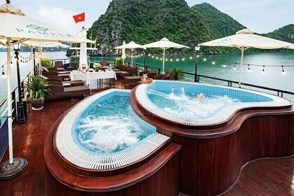 1-daagse Pamela 5-sterren luxe cruise vanuit Halong Bay, jacuzzi