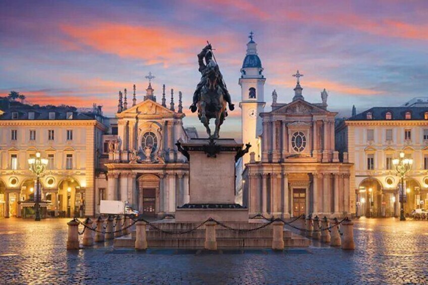 Walk through the main areas of the city
