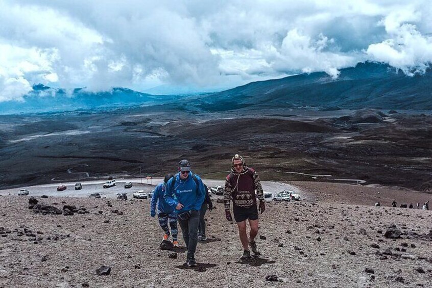 Hike to José Rivas Refuge