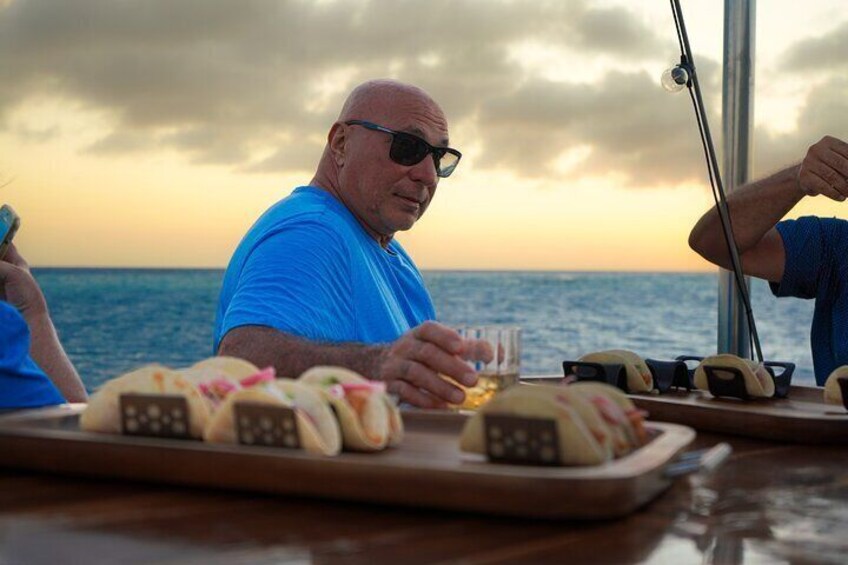 Conch Sunset Private Sail Experience in Aruba with Tapas Included