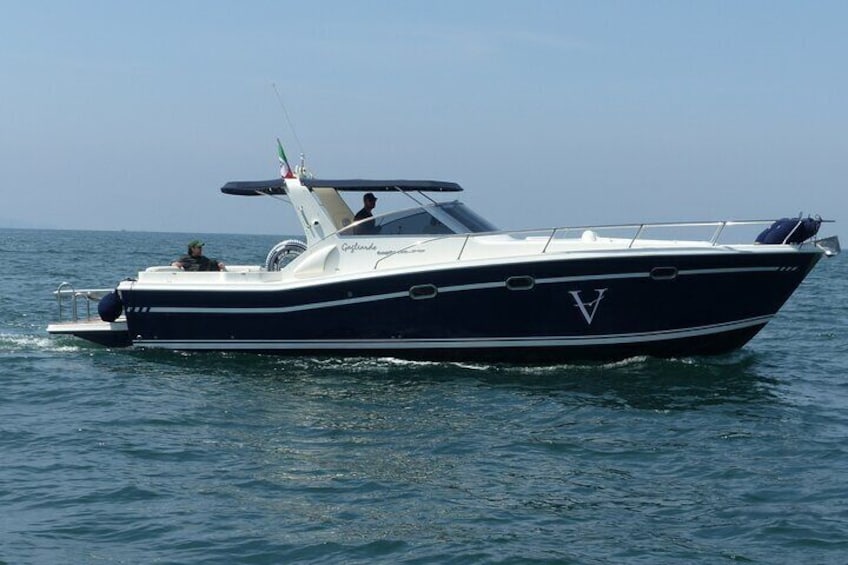 Discovering Capri: Exclusive Private Boat Tour