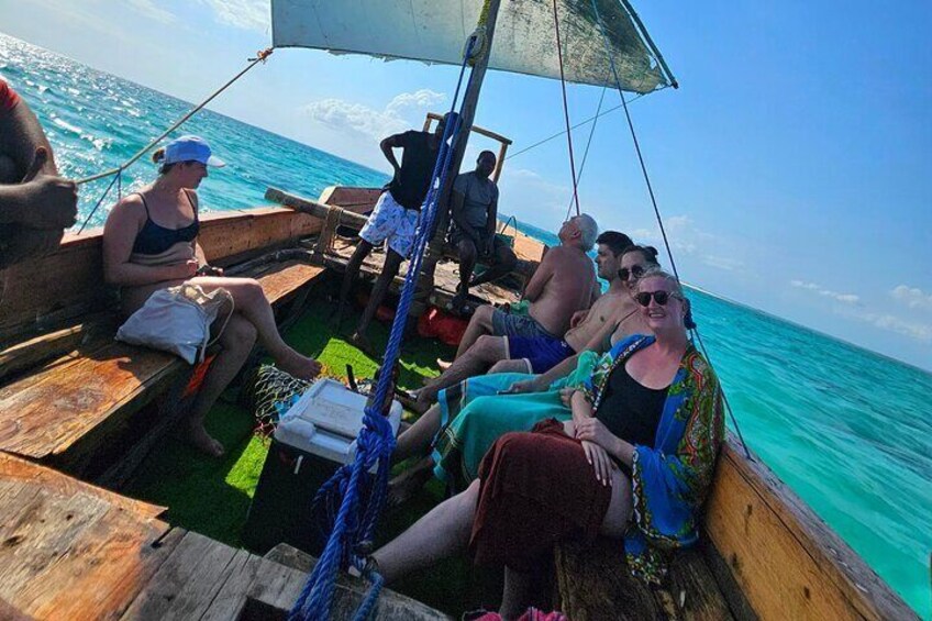  Full Day Private Safari Blue Ocean Trip with Lunch 