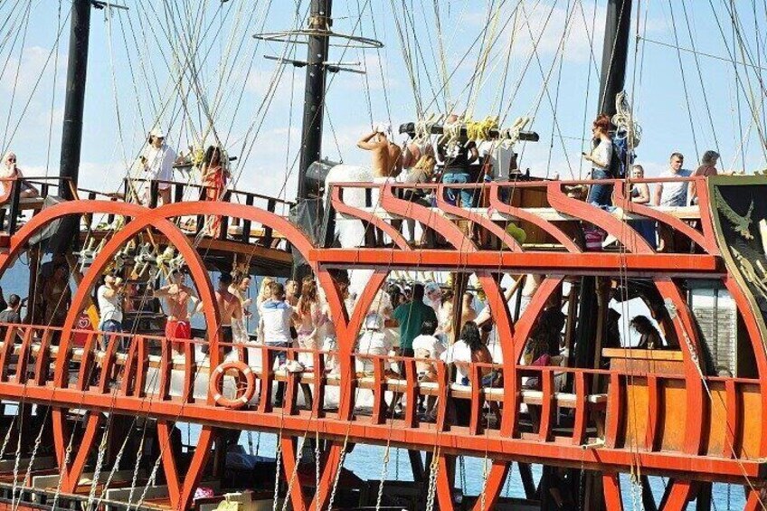 Antalya Pirate Boat from Kemer