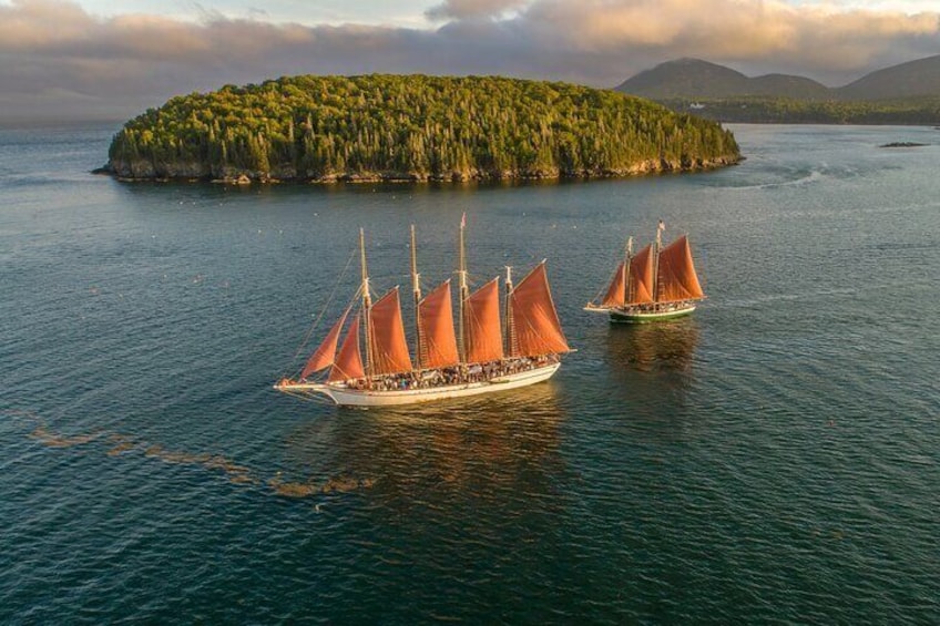 2-Hour Windjammer Sailing Trip in Maine with Licensed Guide