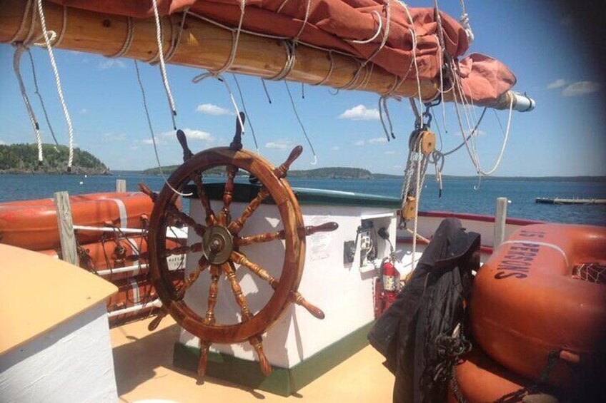 2-Hour Windjammer Sailing Trip in Maine with Licensed Captain