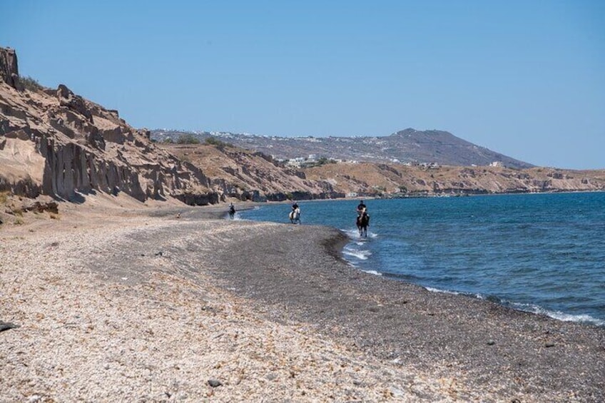 Secluded Black Beach Horseback Riding Tour in Santorini 