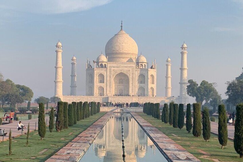 Private Day Tour to Tajmahal from Chennai with commercial flights