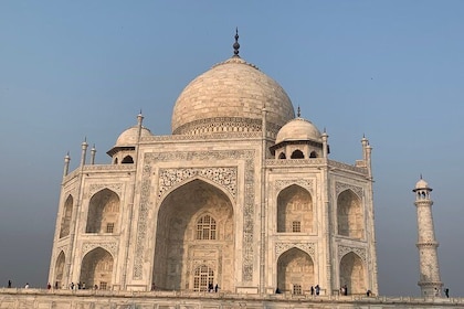 Private Day Tour to Tajmahal from Mumbai ,Pune ,Chennai with commercial fli...