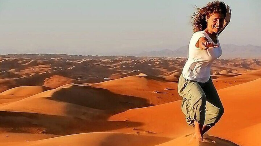 Full-Day Private Wahiba Sands Desert and Wadi Bani Khalid Tour