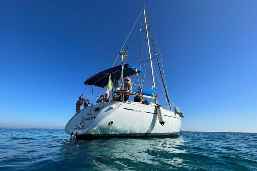 Boat excursion from Palermo with aperitif and wine