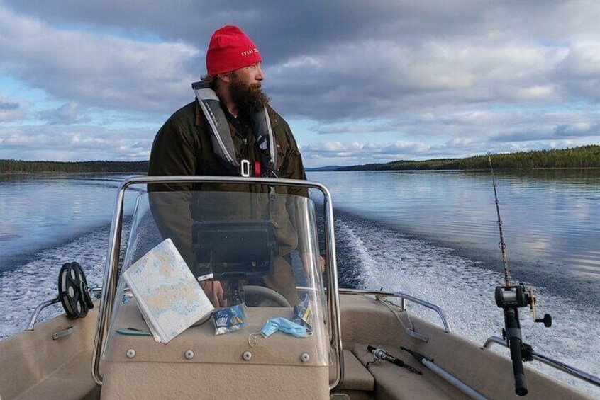 Private Boat Tour to Ivalo River and Lake Inari with BBQ Included