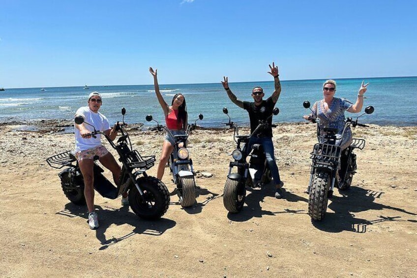 Electric Scooter Island Tour in Aruba