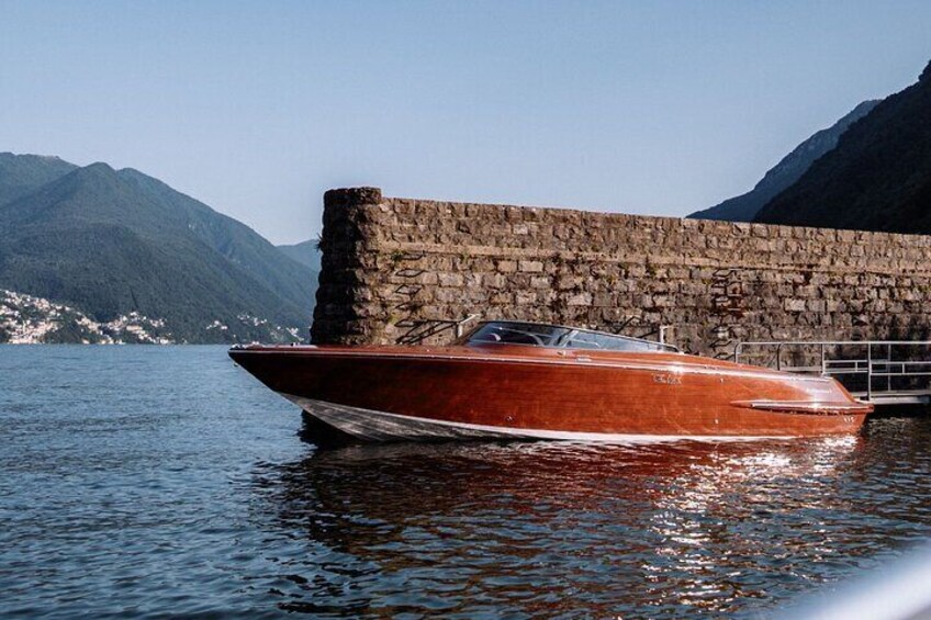  Private wooden boat tour on Lake Como