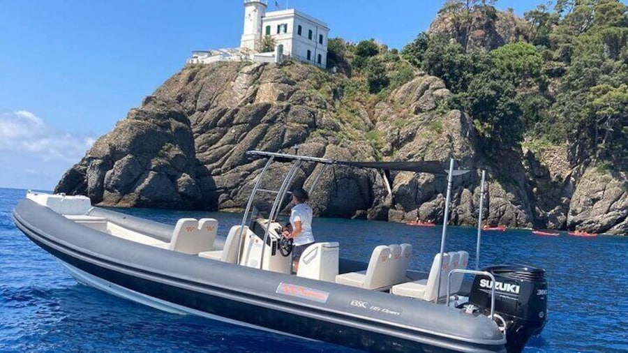 Boat Tour to Portofino and San Fruttuoso for Small Groups