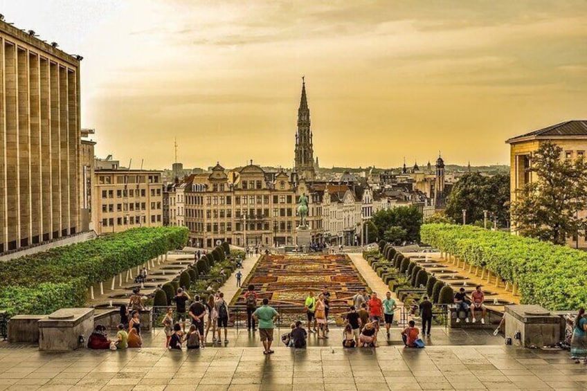 Explore Brussels with Family Walking Tour