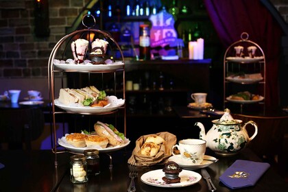 London: Harry Potter Walking Tour with Magical Afternoon Tea