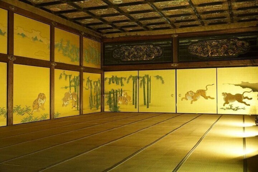 Nijo-jo Samurai Castle and Imperial Palace with Top Guide
