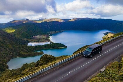 Full Day Private Tour to Lagoa do Fogo and Furnas