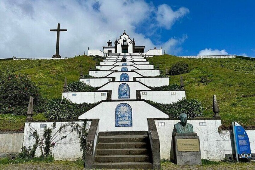 Full Day Private Tour to Lagoa do Fogo and Furnas