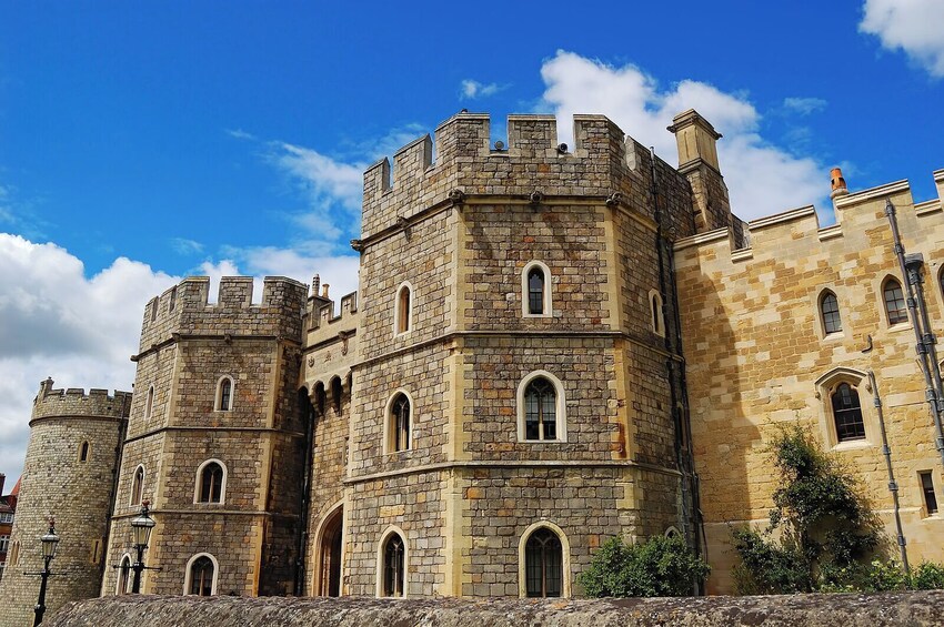 Windsor Castle and Buckingham Palace Full-Day Tour