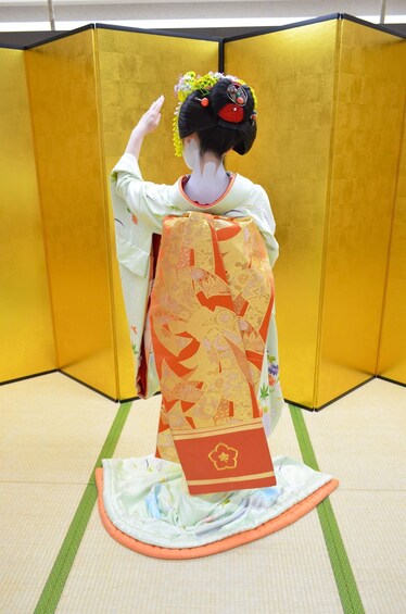 Picture 4 for Activity Kyoto: Meet-&-Greet, Maiko Show & Experience For All