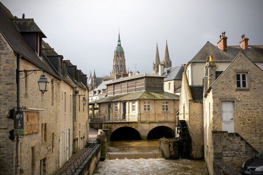 Private Tour of Bayeux and Caen from Le Havre or Honfleur