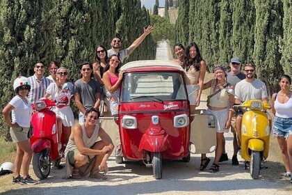 Ape Calessino Tour through Tuscan Landscapes