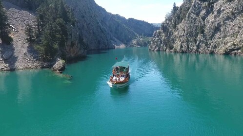 From Alanya: Green Canyon Day Trip with Lunch and Boat Ride