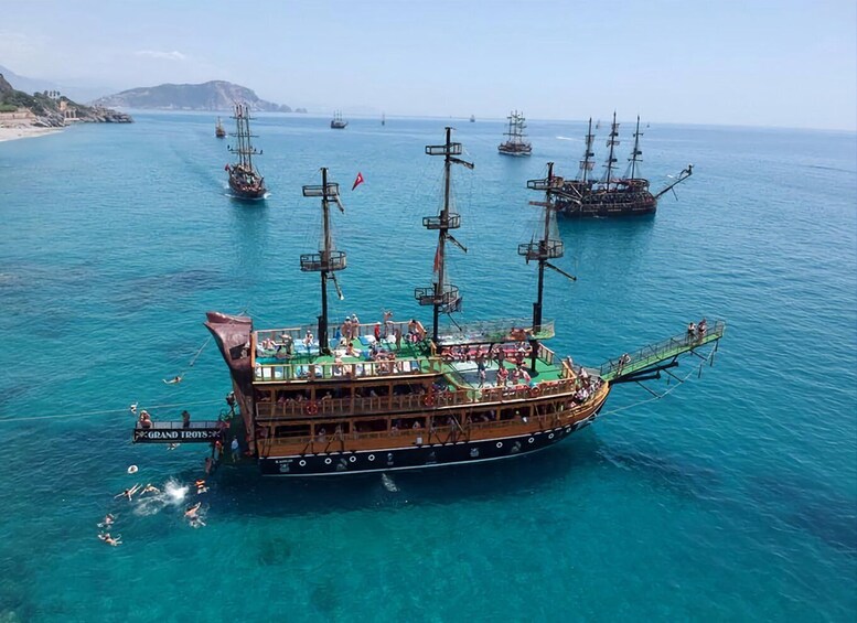 Picture 7 for Activity Alanya: Pirate Trip with Lunch and Unlimited Drinks