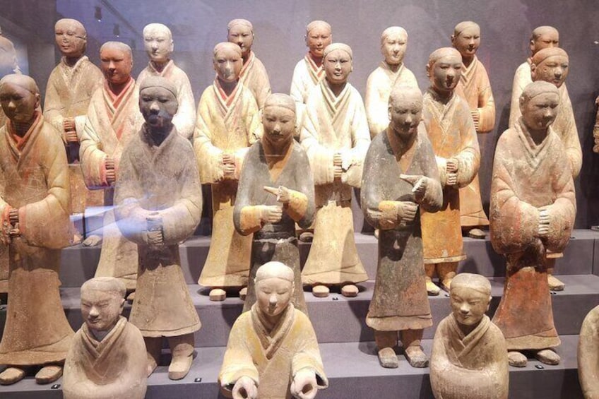 Shaanxi Archaeological Museum English-speaking Guide Service