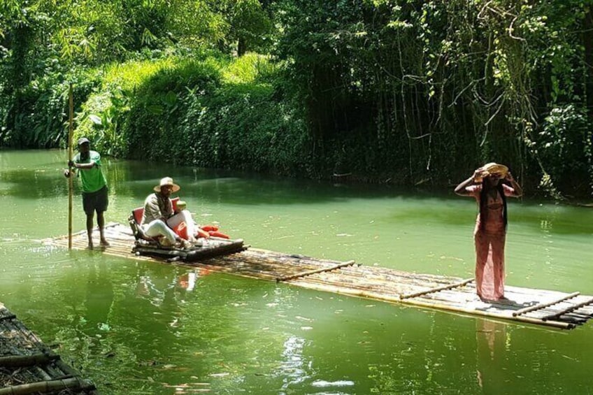 Private taxi Martha Brae Rafting 