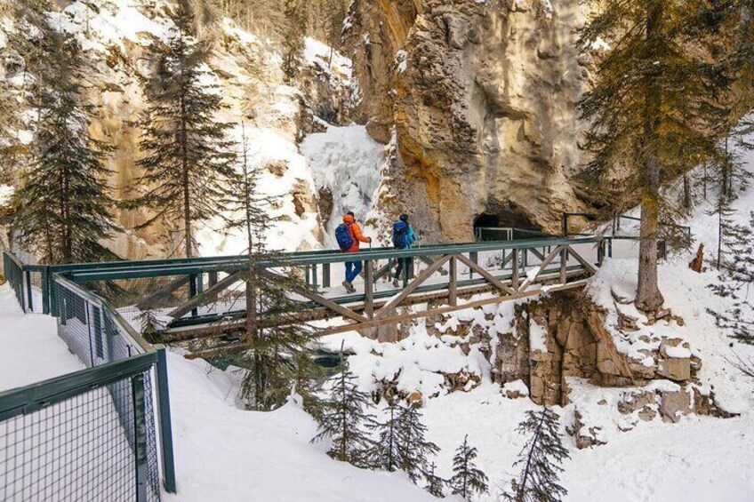 Day Trip to Icefield Parkway, Johnston Canyon from Calgary, Banff