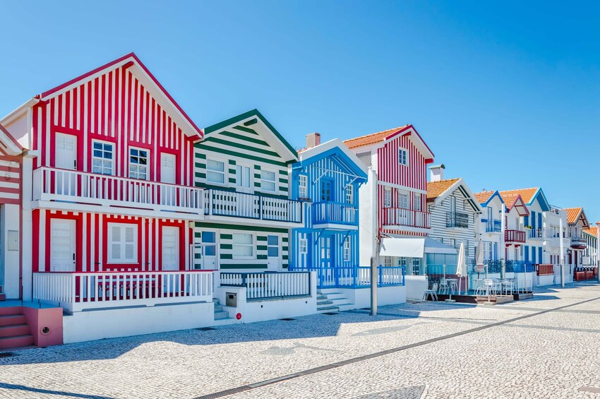 Aveiro Half-Day Guided Tour with Moliceiro Cruise from Porto