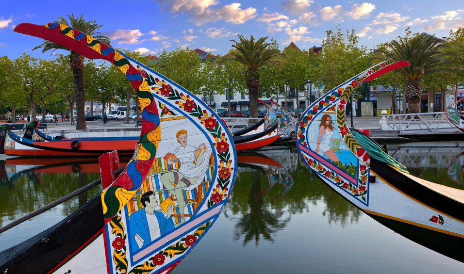 Aveiro Half-Day Guided Tour with Moliceiro Cruise from Porto