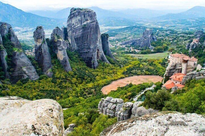 Meteora, Kastraki, Thermopylae full day private tour from Athens