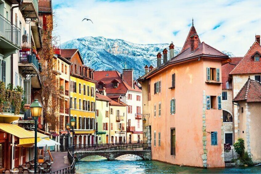 Full-Day Private Tour from Geneva to Annecy