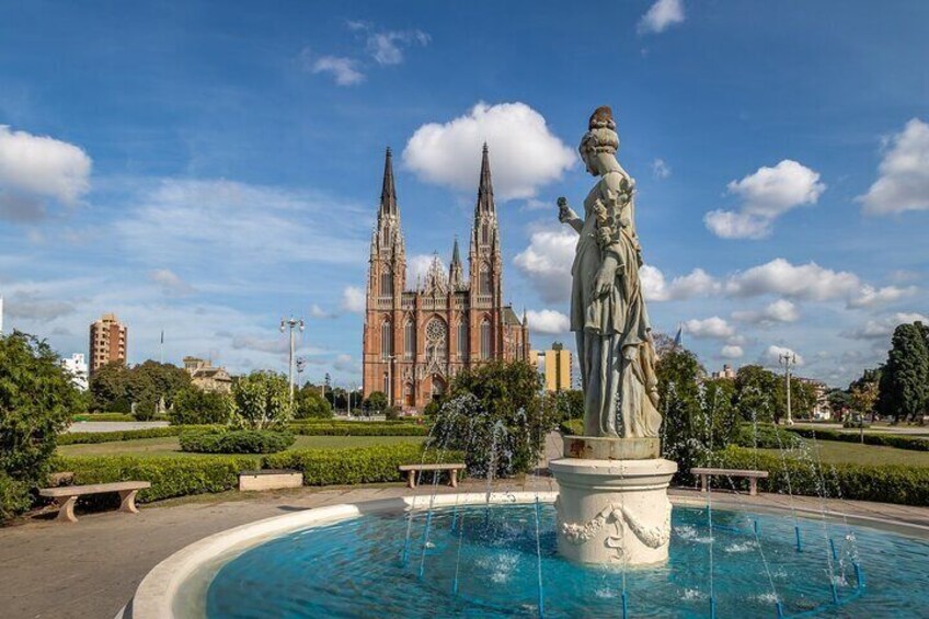 Half Day Private Tour with Local Guide of Buenos Aires City