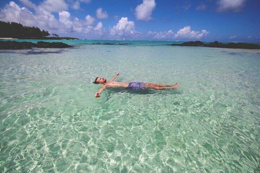 Private Speed Boat to Illot Gabriel, Coin de mire & Flat island 