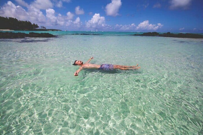 Private Speed Boat to Illot Gabriel, Coin de mire & Flat island