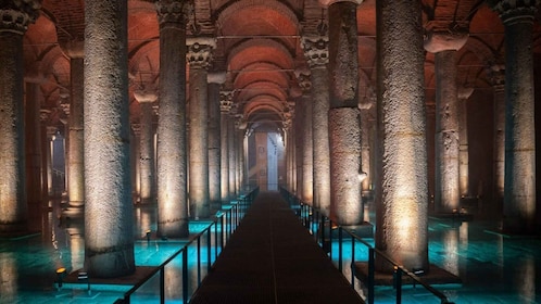 Istanbul: Basilica Cistern Skip-the-line sisäänpääsy ja opastettu kierros