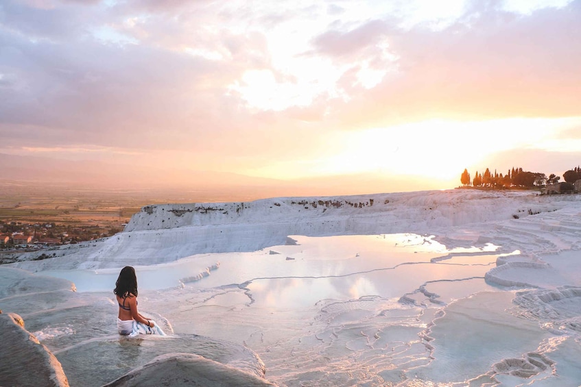 From Marmaris: Pamukkale Evening Tour with Transfer & Dinner