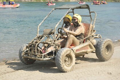 Tour combinado 3 en 1: recorrido en balsa, buggy y tirolesa