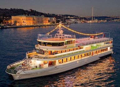 Istanbul: Middagscruise og underholdning med privat bord